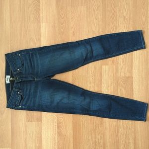 EUC Paige premium denim Verdugo ankle jeans